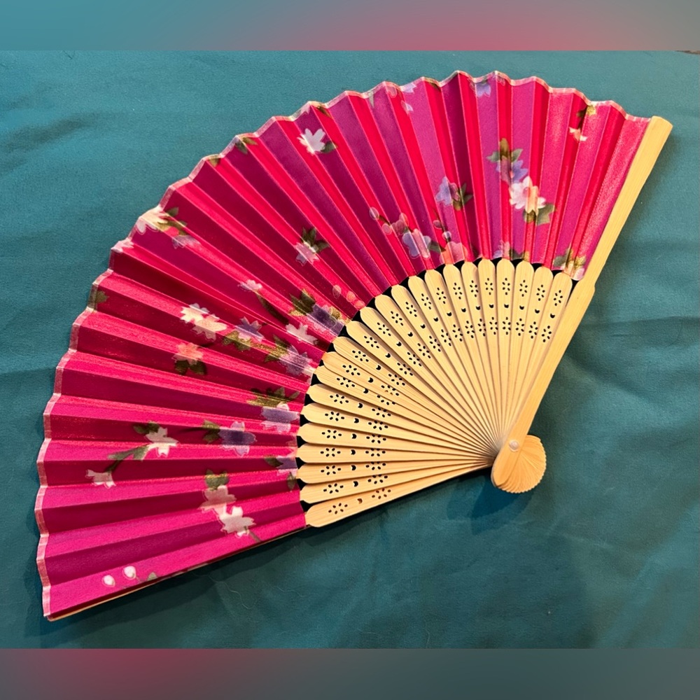 Decorative fans bundle
